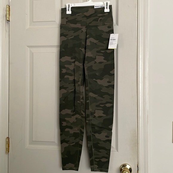 Old Navy Pants - New Old Navy Balance Leggings High Rise